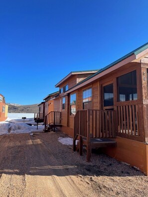 Exterior - Cabins by Panguitch Lake: Where Rustic Charm Meets Amazing Fishing! (Panguitch)