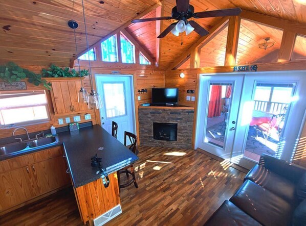 TV, fireplace - Cabins by Panguitch Lake: Where Rustic Charm Meets Amazing Fishing! (Panguitch)