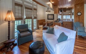 Een televisie, een dvd-speler en een filmbibliotheek