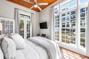 4 slaapkamers, een strijkplank/strijkijzer, wifi, beddengoed