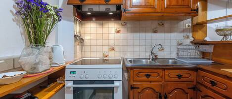 City-lejlighed - 1 queensize-seng med sovesofa | Privat køkken | Køleskab/fryser i fuld størrelse, ovn, kogeplade, brødrister