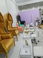 Hot tub, deep-tissue massages, body wraps, body scrubs, facials