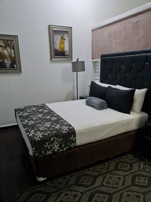 Luxury Single Room