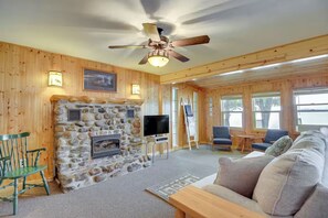 スマートテレビ、暖炉