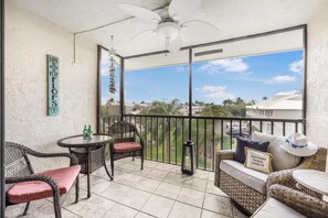 Condo, varias camas (Central condo with pool and short wal) | Áreas de la propiedad