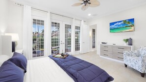 House, Multiple Beds (Coastal two-story home on water with ) - Coastal Two-story Home on Water With Pool/dock (Marco Island)