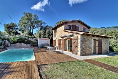 Belle Villa Avec Piscine Privée A Porto Vecchio