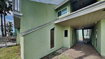 Kondominium (2 Bedrooms) | Fasilitas properti