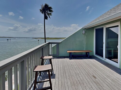 Pv230 - Sunset Water View