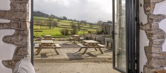 Fieldgate Barn-UK47179
