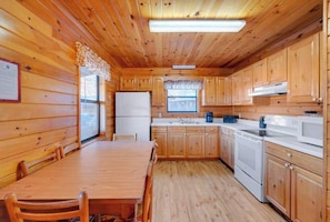 Fridge, microwave, oven, stovetop - Delightful Lakeside 2-Bedroom Cabin on Beautiful Dale Hollow Lake #7! (Byrdstown)