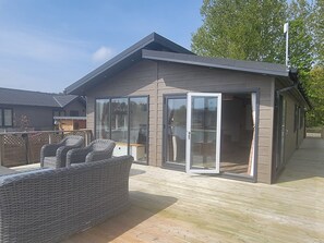 Cabin | Property grounds - Luxury 2-bed Lodge in Routh, Sleeps 4 With Hot Tub (Beverley)