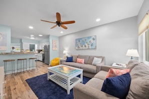 Smart TV, video games, books, printers - Walk 2 Beach | 6BR Duplex | Sleeps 16 (Cocoa Beach)