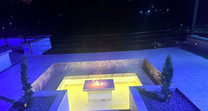 Villa Alcon-Villa in the Heart of Colombia's coffee axis, 1st FL only, 3 Bedroom