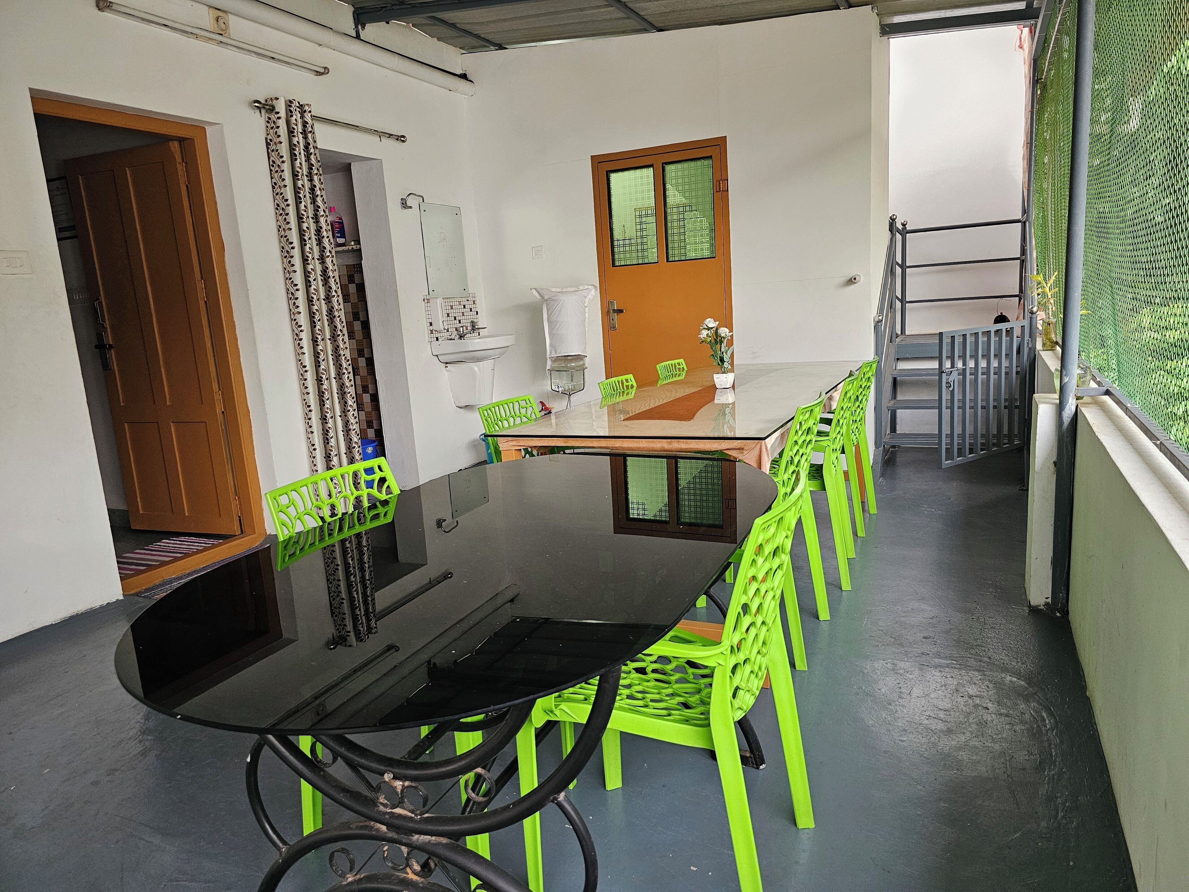 屋外ダイニングエリア