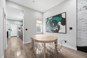 Dining - Gorgeous Row house steps away from Butler Street! (Pittsburgh)