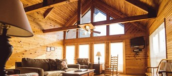 Lakeside 3 bedroom chalet with hot tub!!