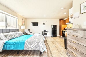 1 quarto, ferros/tábuas de passar roupa, Wi-Fi, roupa de cama