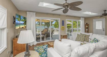 Beautiful 6 bedroom lake house with pontoon available for rent