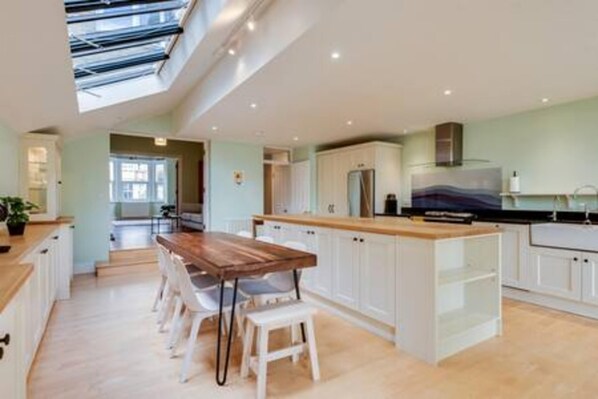 House - Summertown 4-br Family Home - Bright Spacious (Oxford)