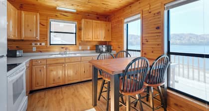 Inviting 2 Bed 2 Story Chalet w/ Dale Hollow Access! #22