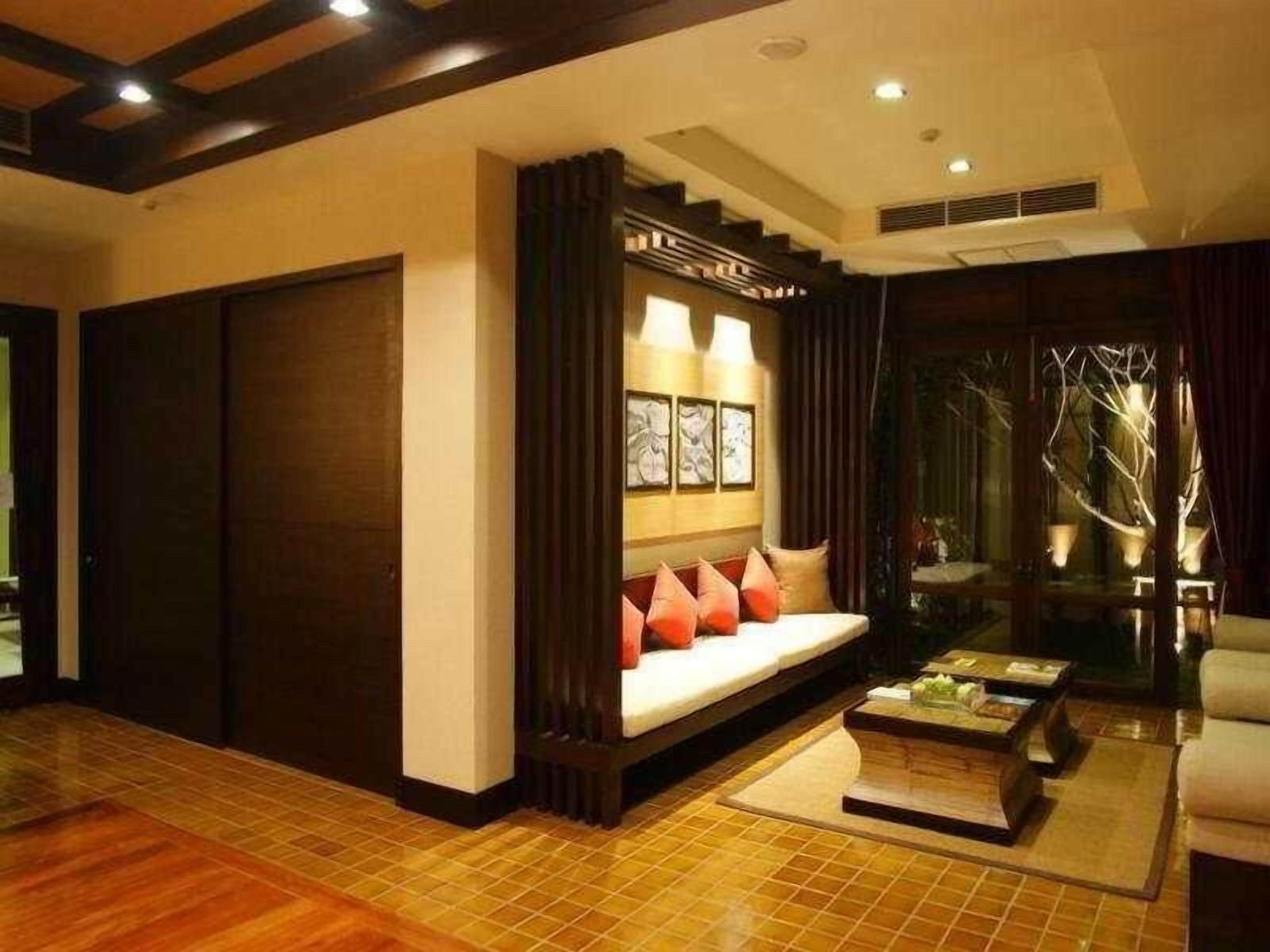 المنشأة من الداخل