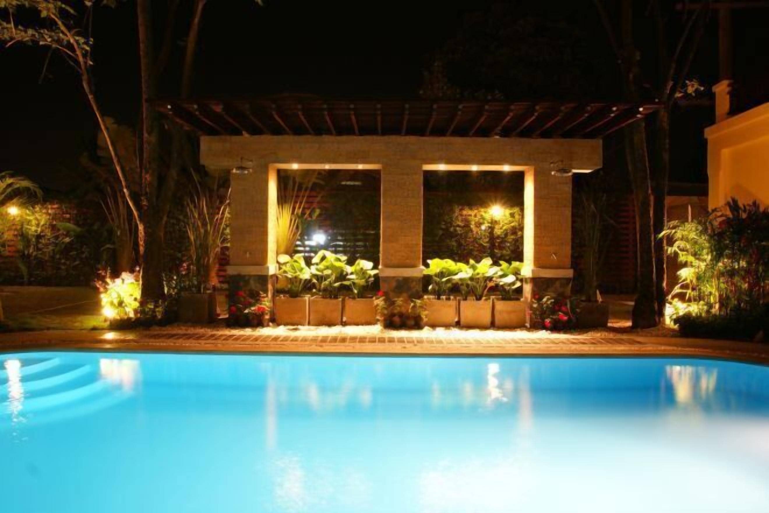 المنشأة من الخارج