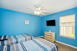 3 habitaciones, escritorio, wifi gratis y ropa de cama 