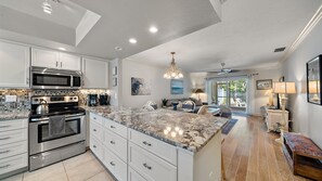 Fridge, microwave, oven, stovetop - Updated, Adorable, Close to Beach and Shops (Longboat Key)