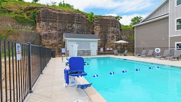 Piscine extérieure