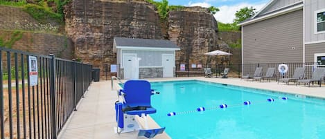 Utomhuspool