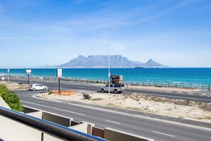 Utsikt mot strand/hav