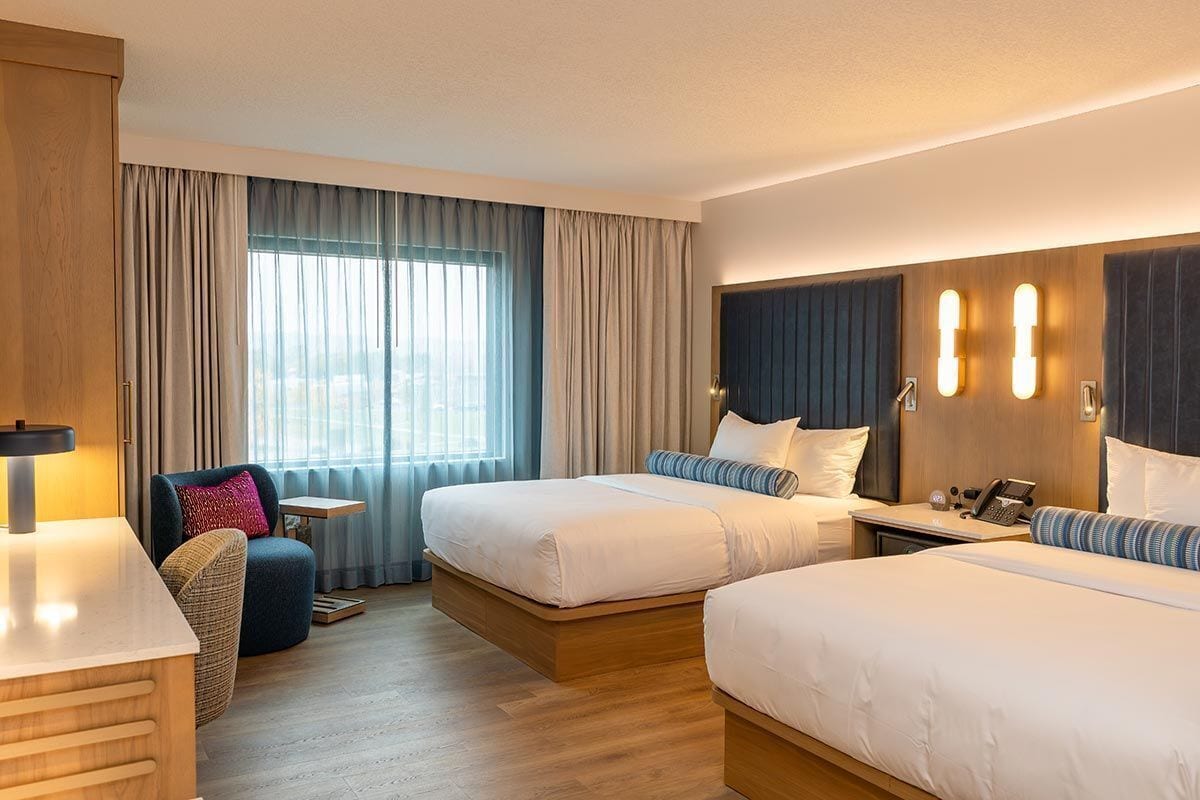 Buffalo Tower Non-Smoking Queen | Caja de seguridad en la habitación y escritorio 