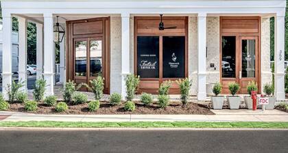 Luxury Downtown Loft