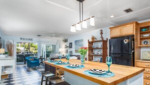 Condo (Kingston Arms 1st Fl Cottage) | Dapur peribadi