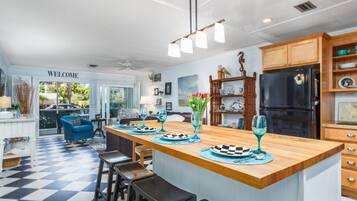 Apartment (Kingston Arms 1st Fl Cottage) | Eigene Küche