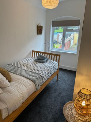 3 chambres, fer et planche Ă repasser, Wi-Fi, draps fournis