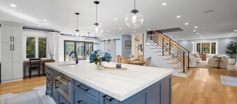 Family getaway.Commuter's Dream.Weddings&Events.Content House.Luxury Smart Home