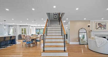 Family getaway.Commuter's Dream.Weddings&Events.Content House.Luxury Smart Home