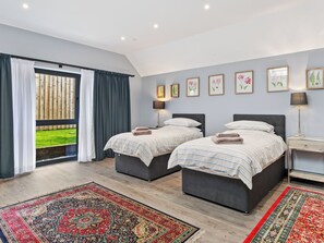 Unclassified image, 3 of 33, button