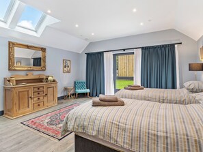 5 Schlafzimmer, kostenloses WLAN, Bettwäsche