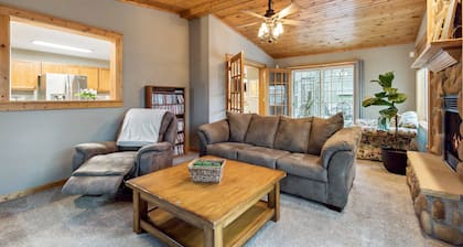 Lucky Loon Family Lodge