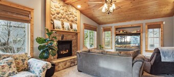 Lucky Loon Family Lodge