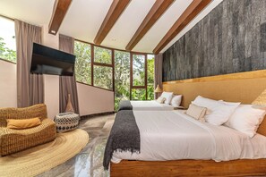 3 dormitorios, caja fuerte, tabla de planchar con plancha