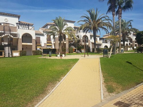 Tranquil Spanish home from home.