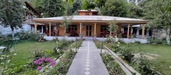 Foreigner Tourist Inn