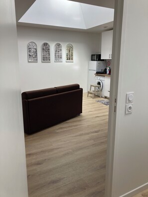 Interior - Loft, Ambiance Atelier, 4 Couchages, Vieux Port La Rochelle, Proche Gare TGV (La Rochelle)