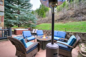 Terrace/patio - Exquisite, Private Mountain Home Retreat by RedAwning (Edwards)