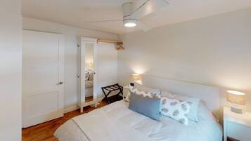 3 bedrooms, free WiFi, bed sheets