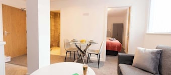 Compact 1BR in the Heart of Preston